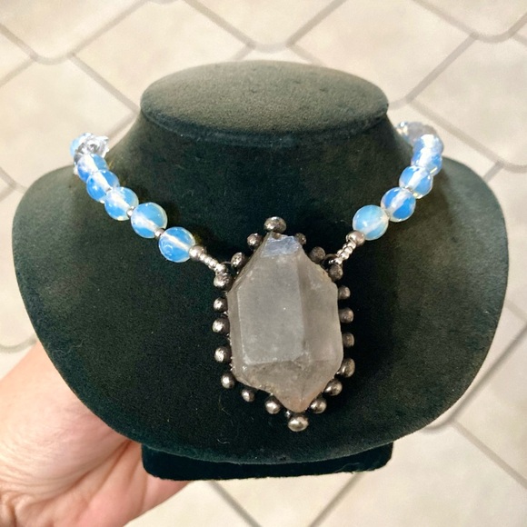 Herkimer diamond crystal quartz & iridescent blue opalite beads boho necklace - Picture 9 of 14